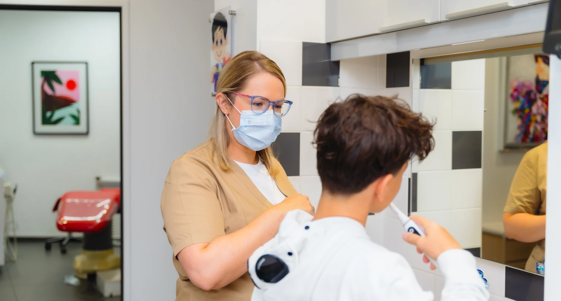 Hygiène dentaire au cabinet d'orthodontie des Bruyères des Docteurs Benichou & Nizard à Bois-Colombes (92270)